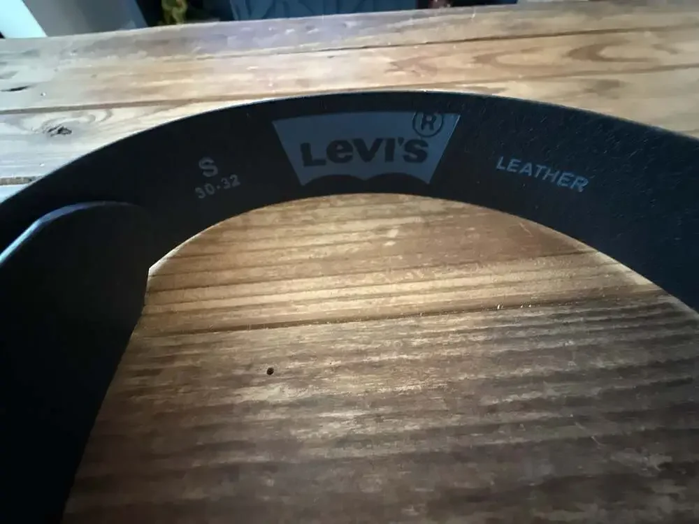 Levi's Black Leather Belt Size S 30-32
